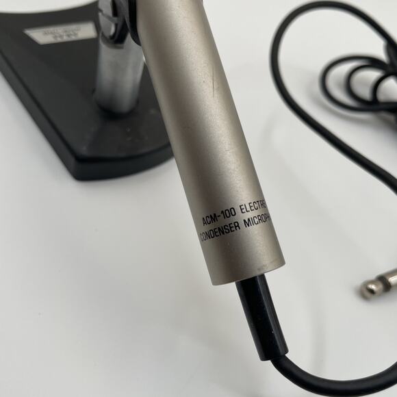 Akai Microphone ACM-100 With Stand - Picture 6 of 6
